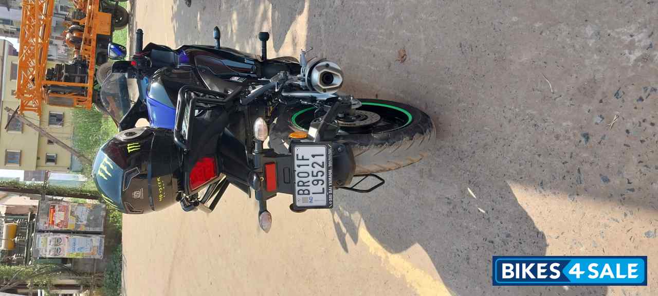 Yamaha R15M Monster Energy MotoGP Edition