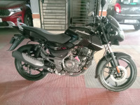 Bajaj Pulsar 125 Carbon Fibre Disc Single Seat 2021 Model