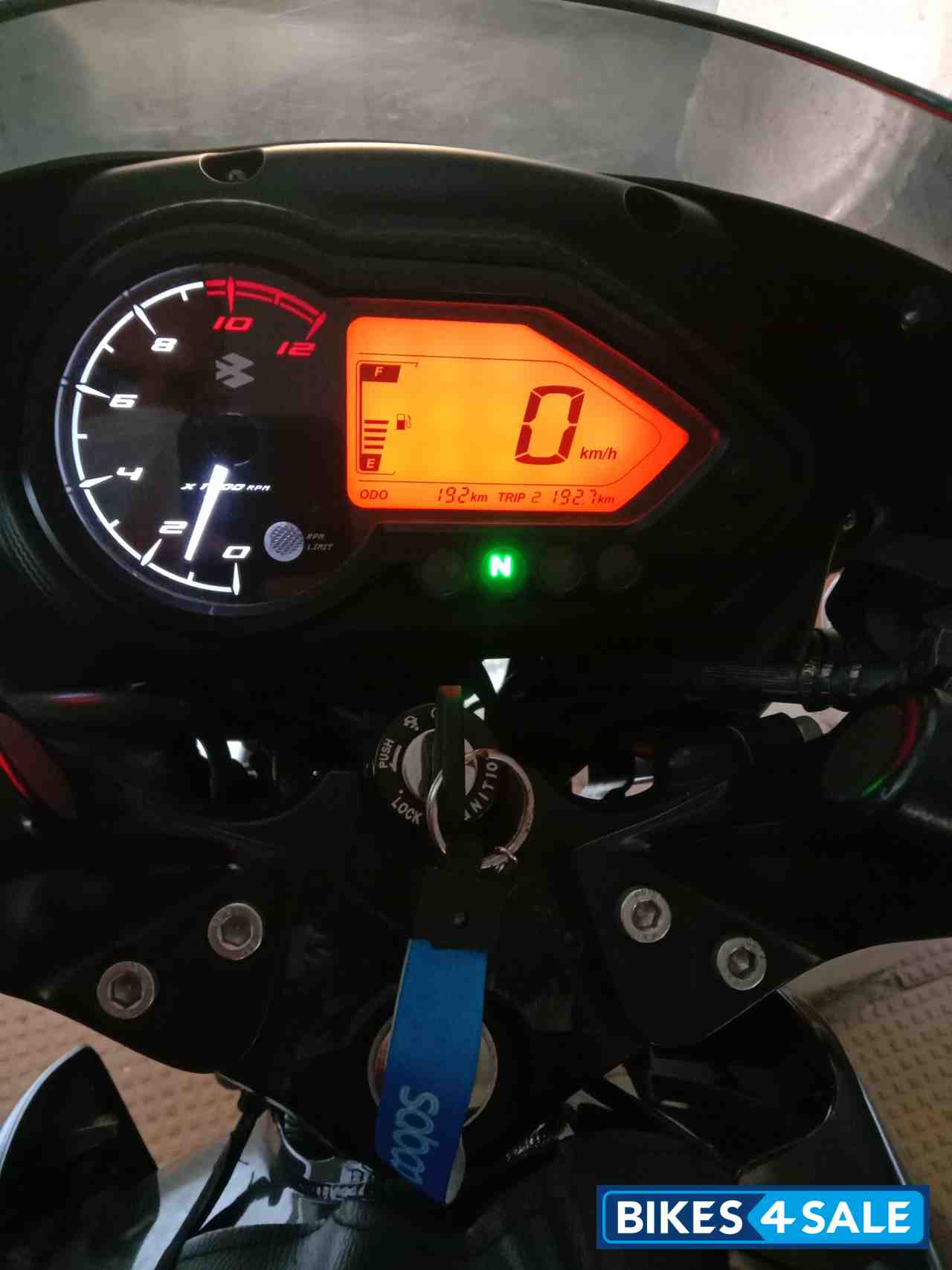 Black Bajaj Pulsar 125 Carbon Fibre Disc Single Seat