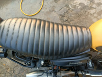 Yezdi Scrambler Single Tone