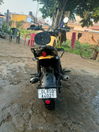 Yezdi Scrambler Single Tone