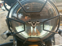 Yezdi Scrambler Single Tone