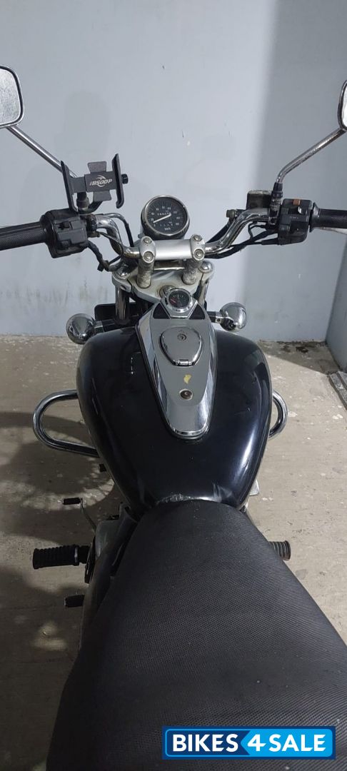 Bajaj Avenger 220 DTS-i Bajaj Avenger 220 DTS-i