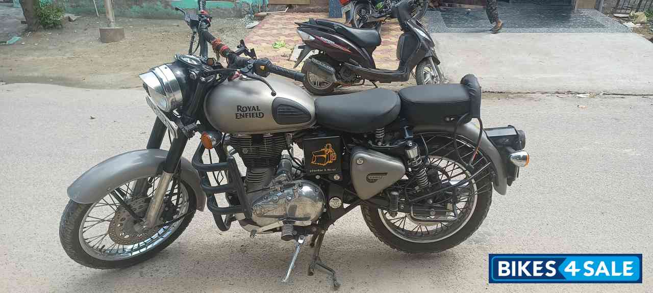 Royal Enfield Classic 350
