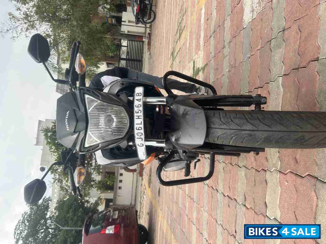 Honda CB Hornet 160R