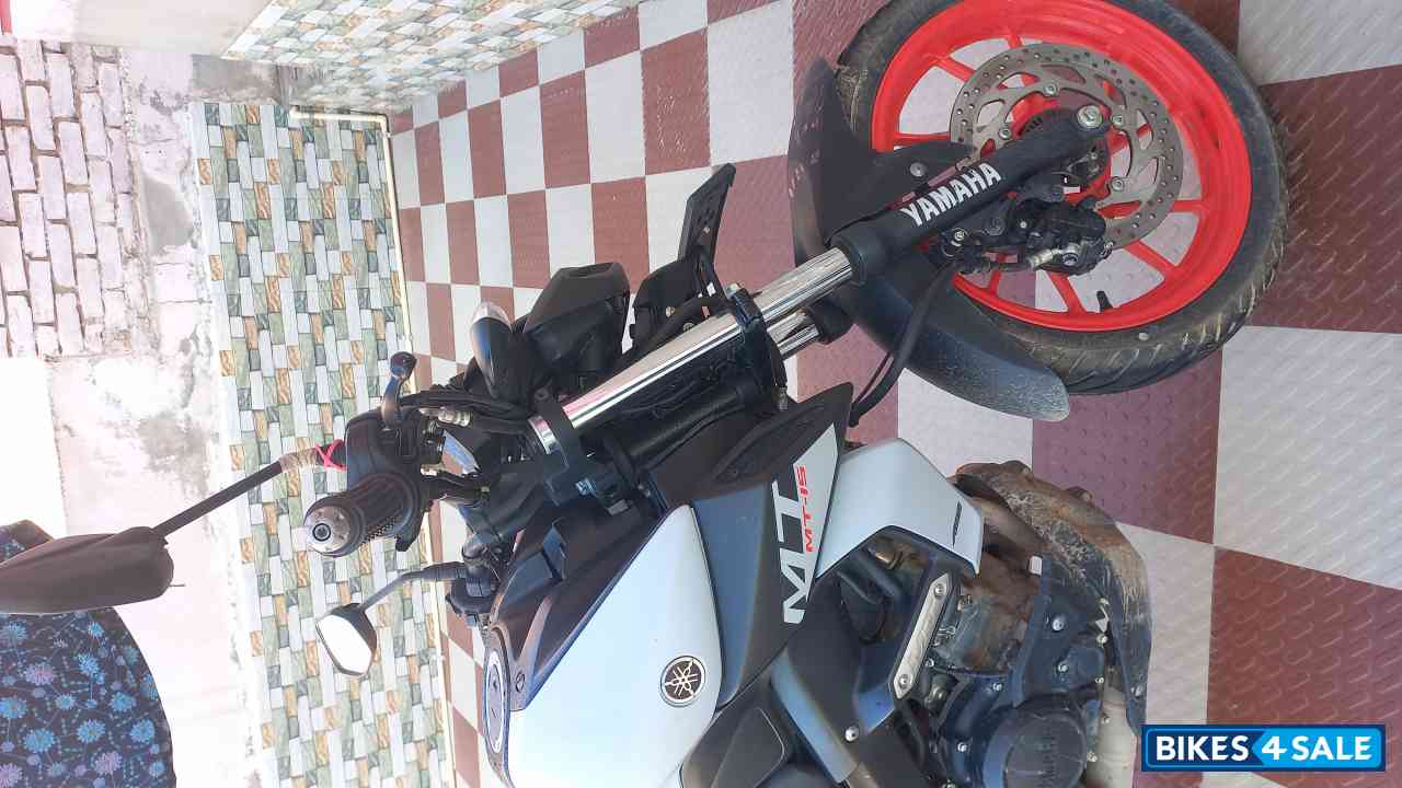 Yamaha MT-15