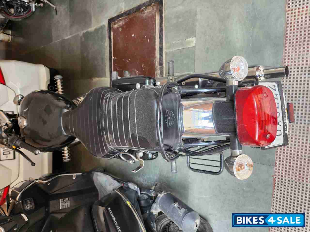 Black Royal Enfield Bullet Electra Twinspark