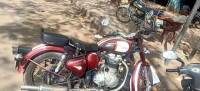 Red Royal Enfield Classic 350