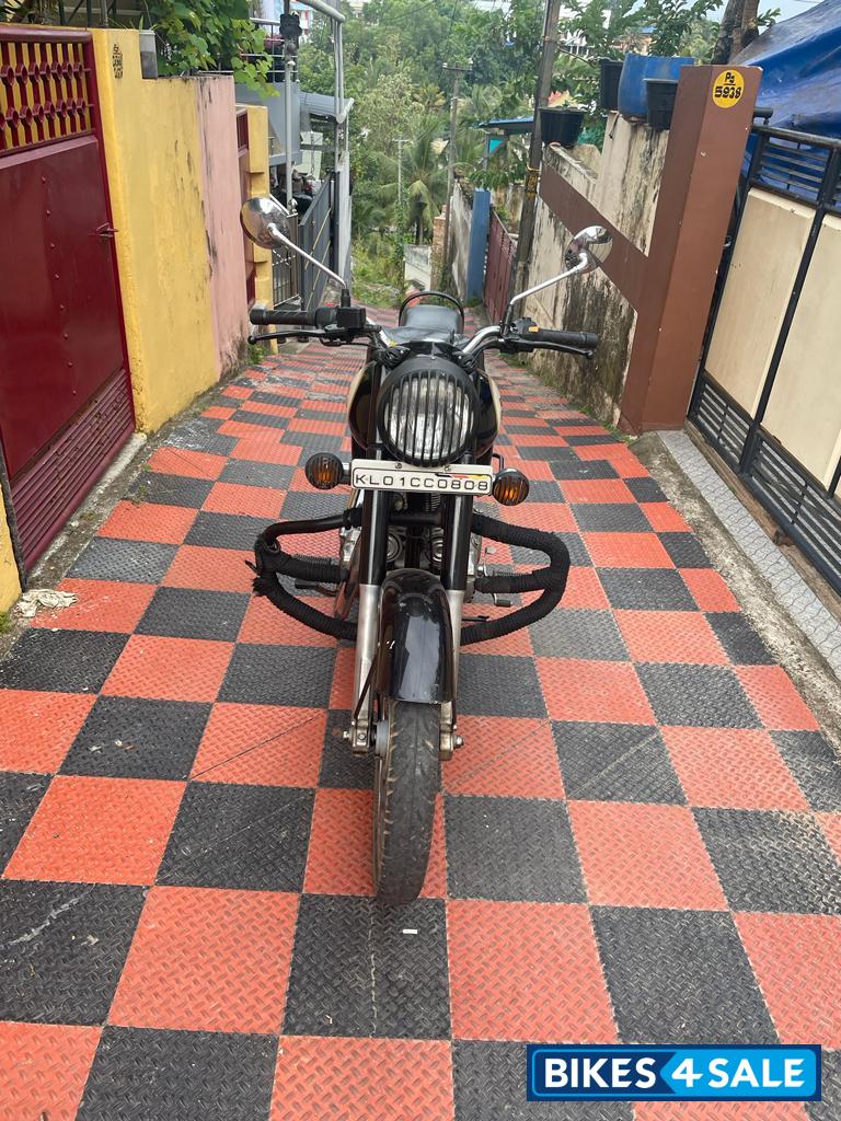 Black Royal Enfield Classic 350