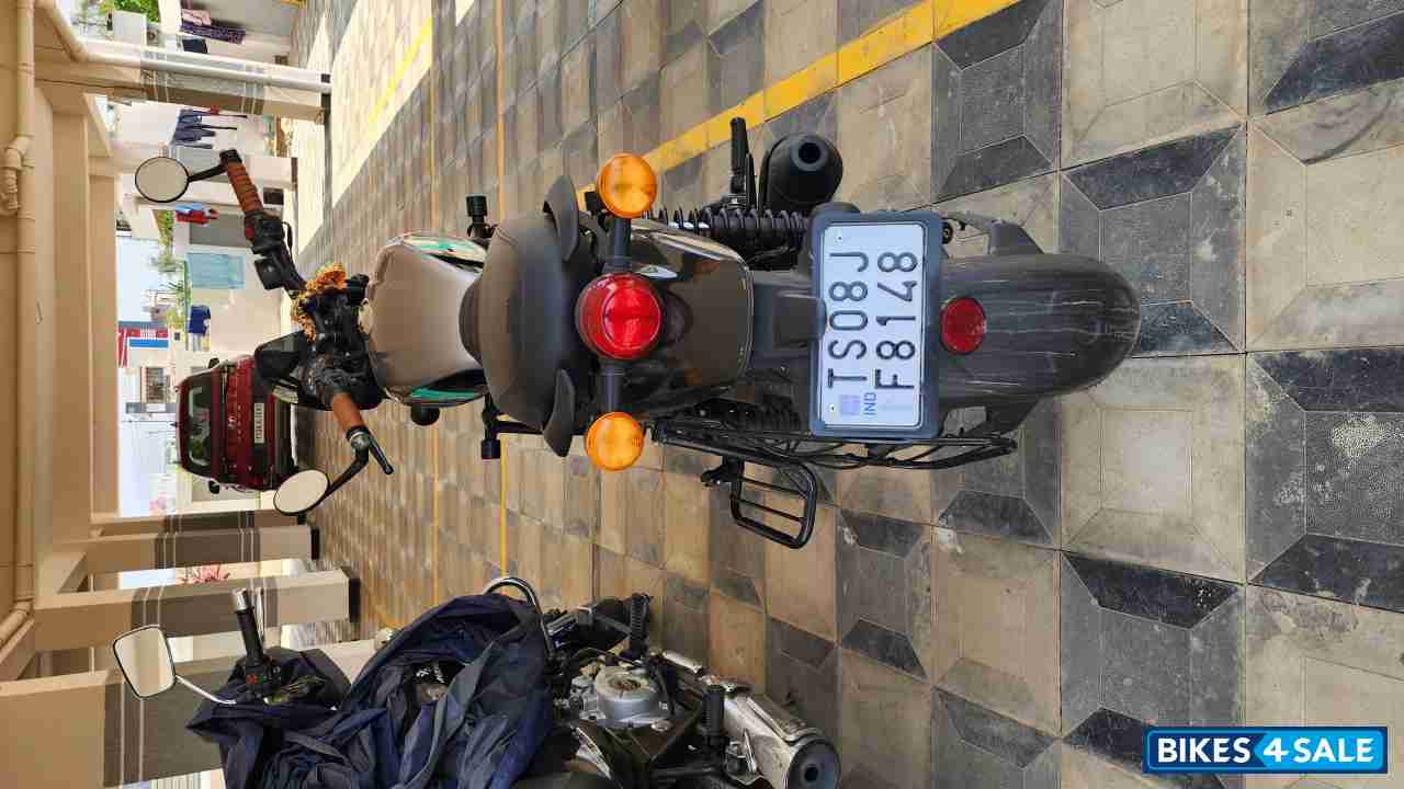 Dapper Ash Royal Enfield Hunter 350 Metro