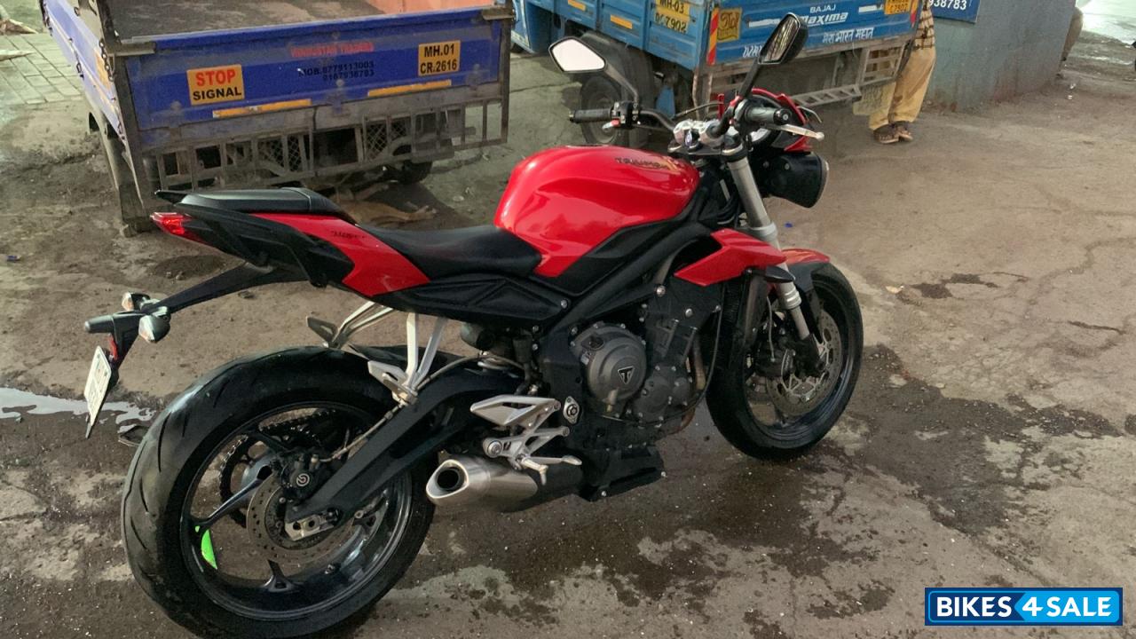 Triumph Street Triple S