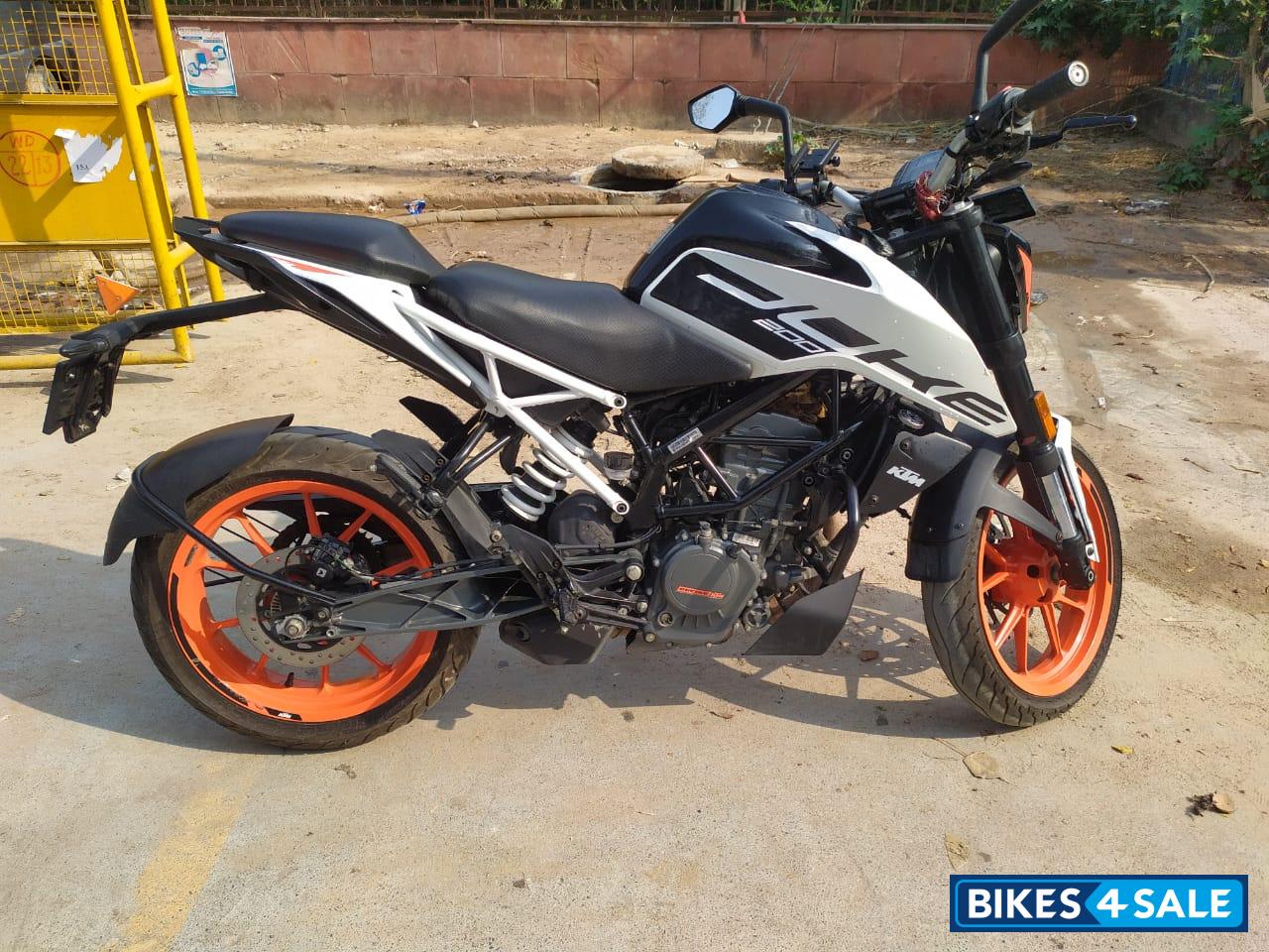 KTM Duke 200 ABS