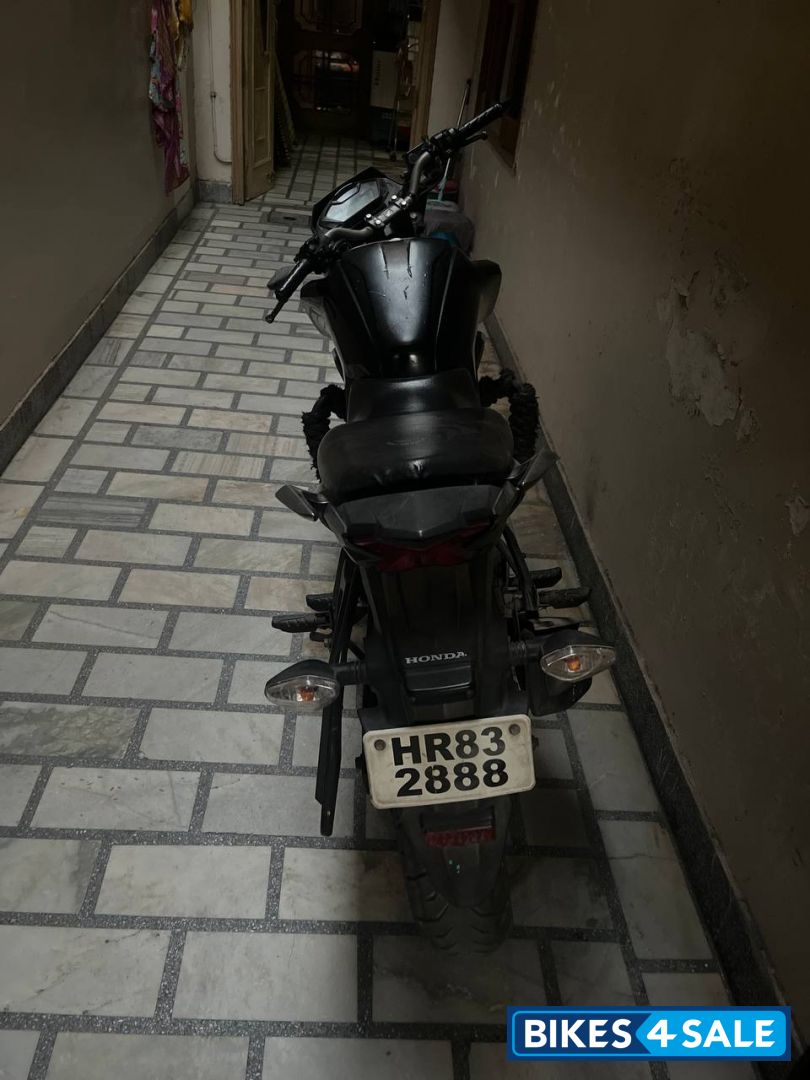 Honda CB Hornet 160R