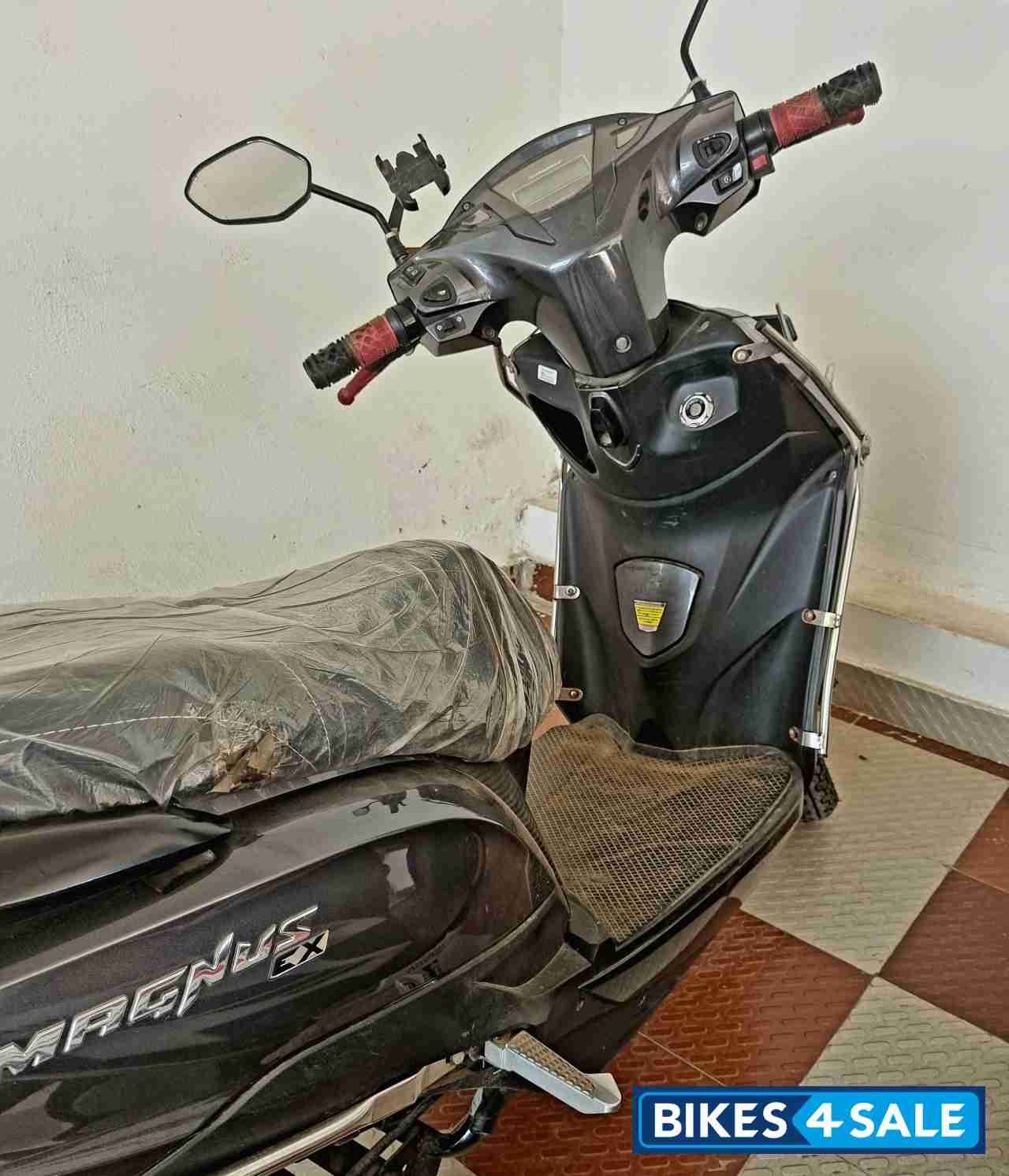 Graphite Black Ampere Magnus Ex