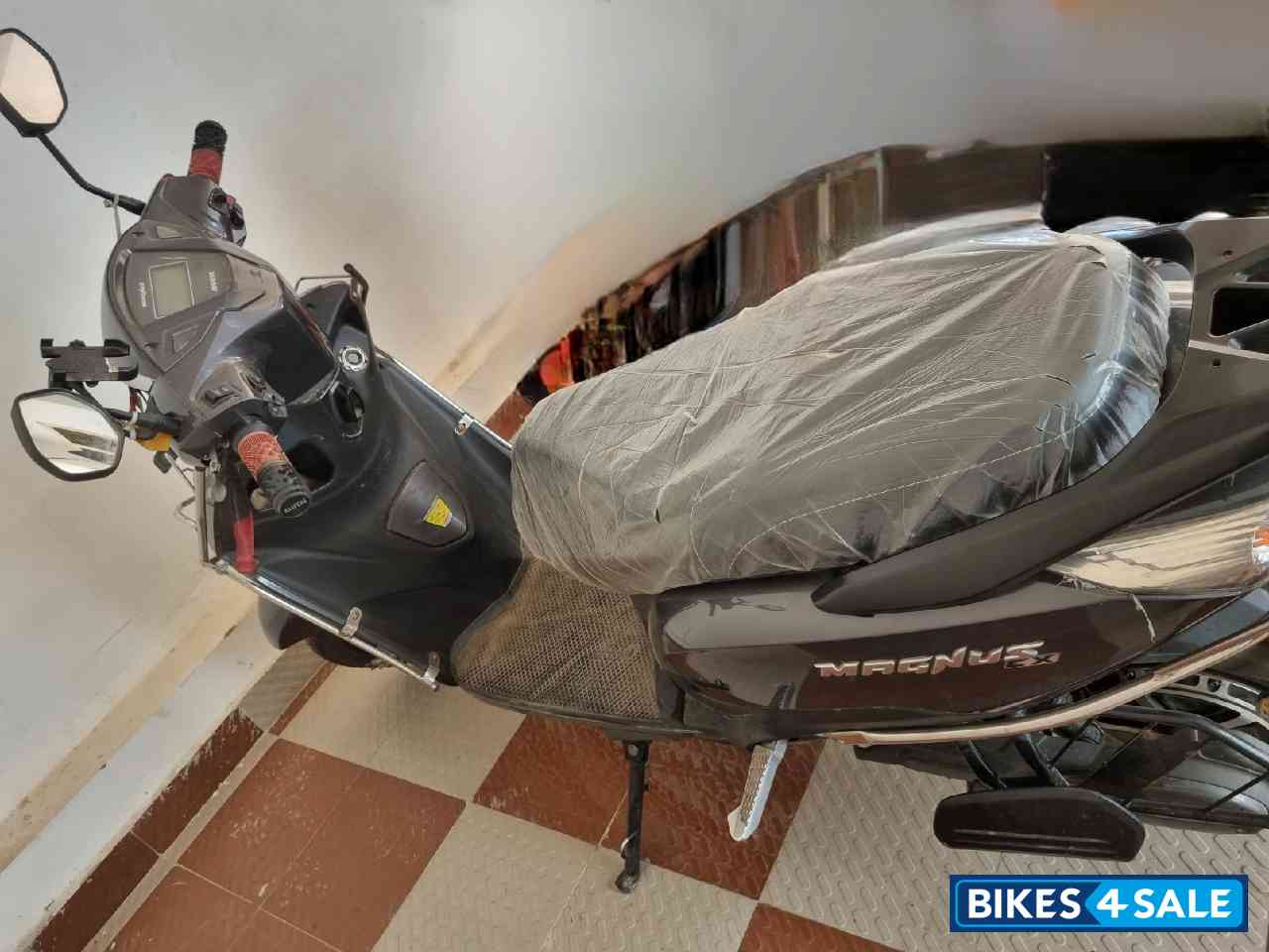 Graphite Black Ampere Magnus Ex