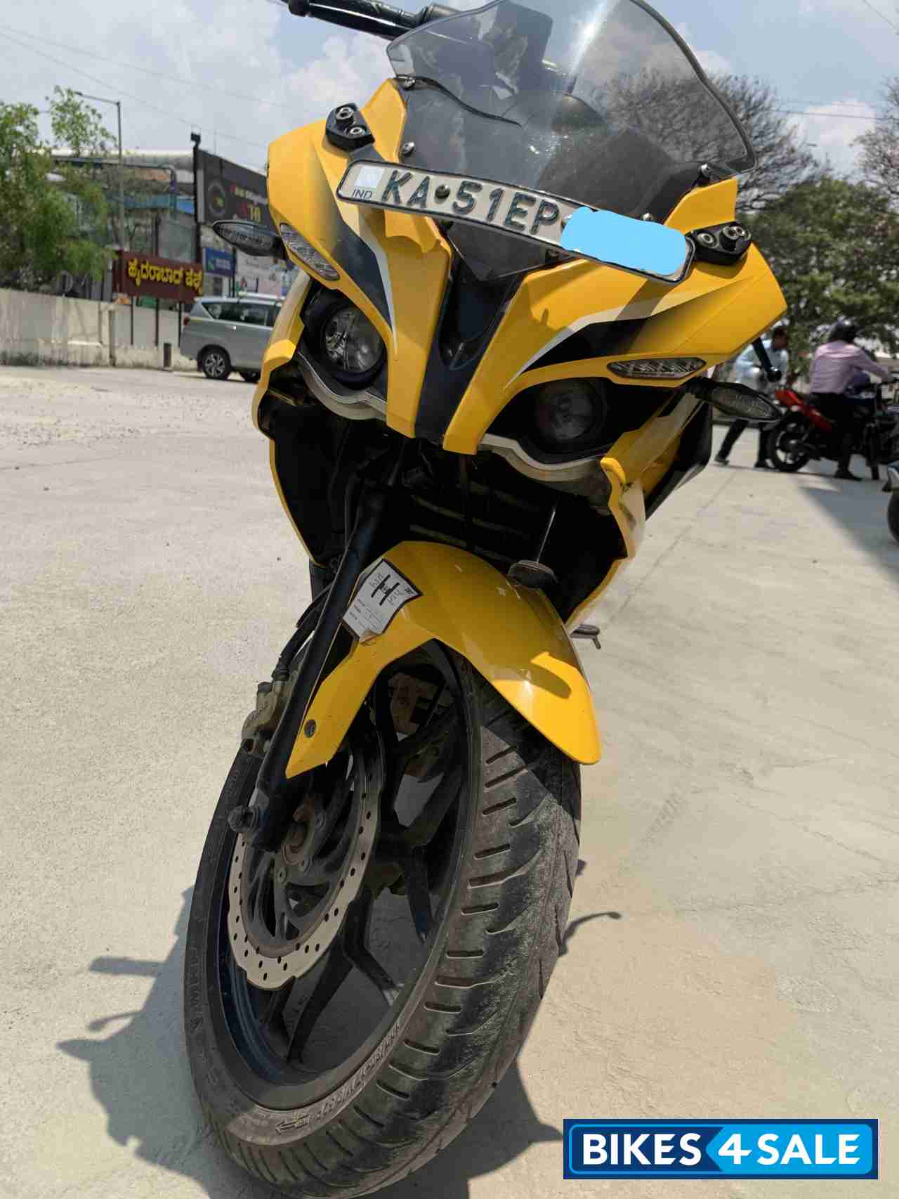 Bajaj Pulsar RS 200