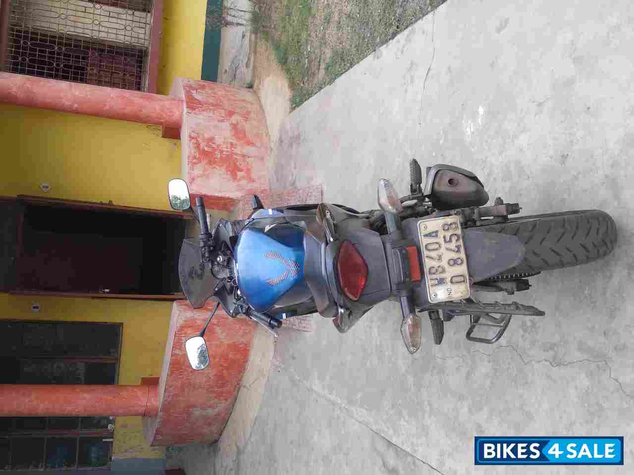 Athletic Blue-black. Honda CBR 150R