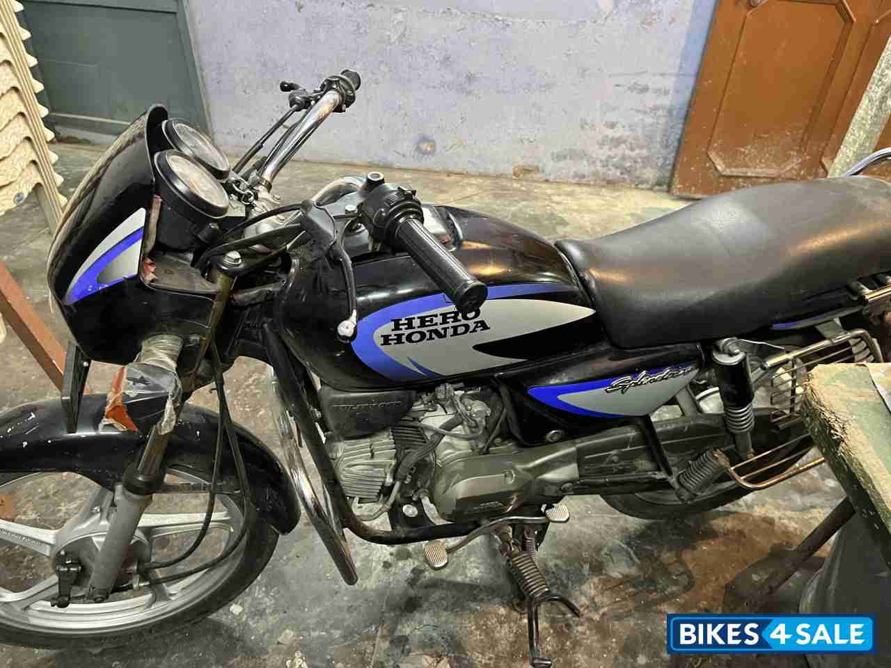 Black Hero Splendor Plus