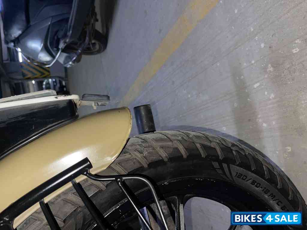 Desert Royal Enfield Classic Signals Stormrider Sand