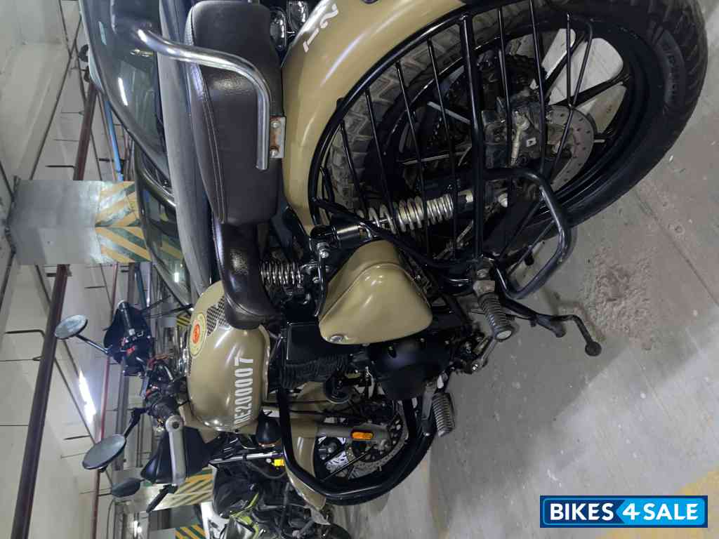 Desert Royal Enfield Classic Signals Stormrider Sand