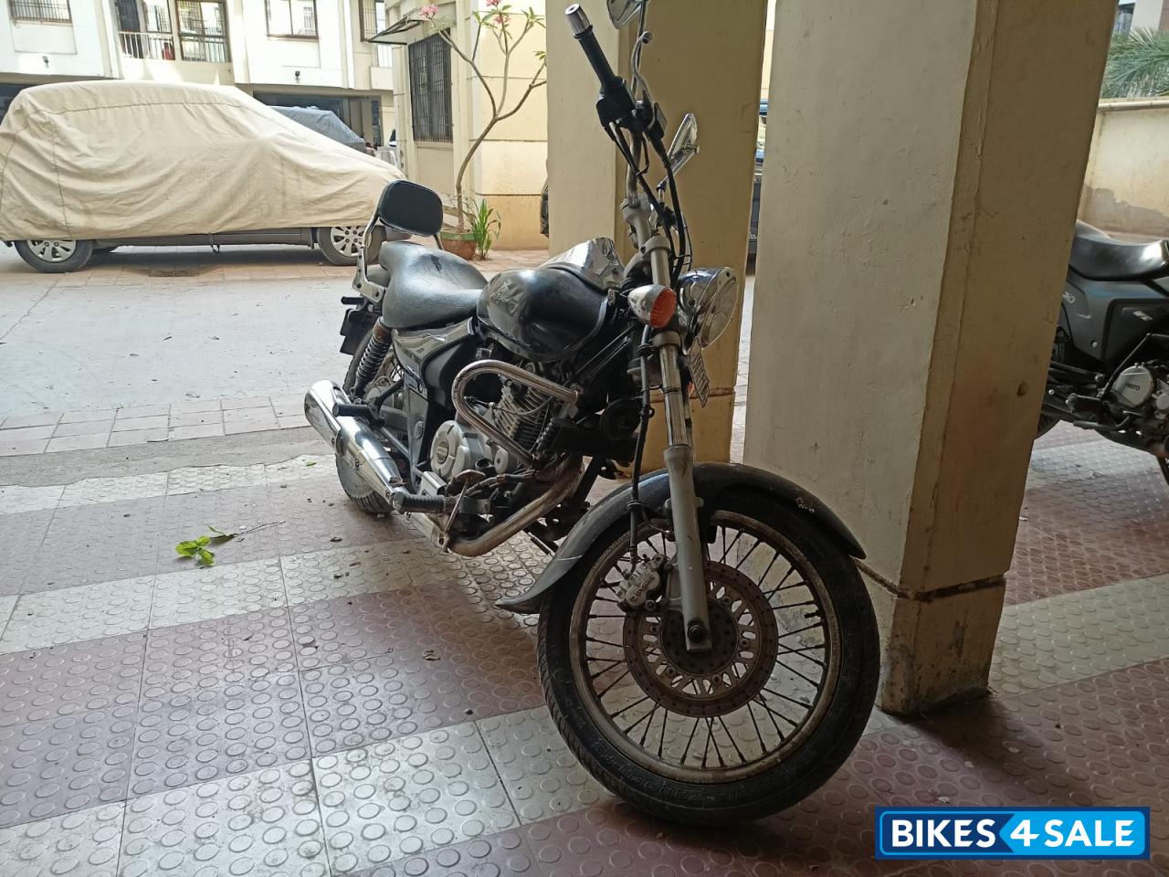 Bajaj Avenger Cruise 220 Bajaj Avenger Cruise 220