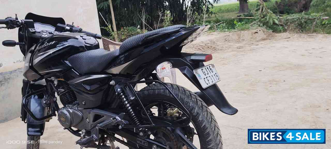 Bajaj Pulsar 180 DTSi Bajaj Pulsar 180 DTSi