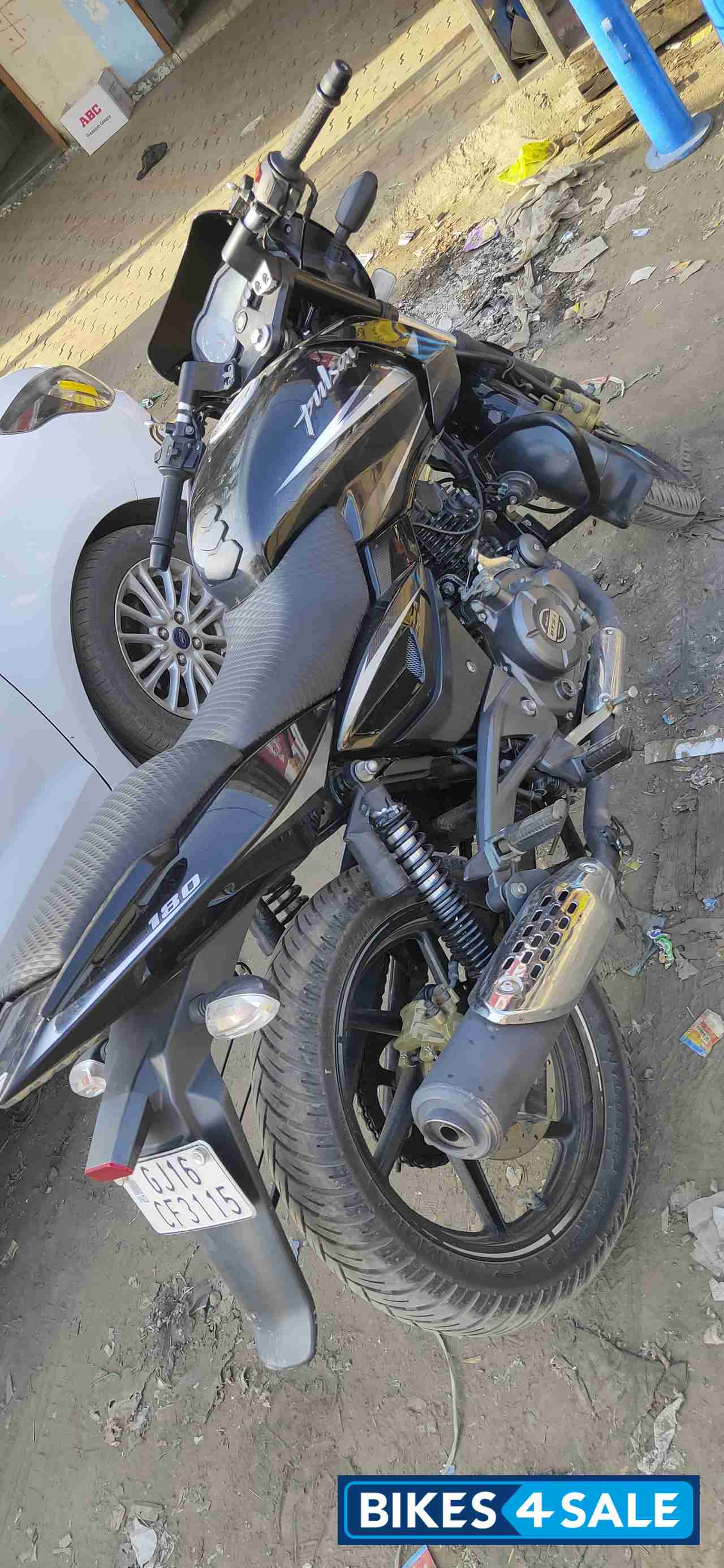 Bajaj Pulsar 180 DTSi Bajaj Pulsar 180 DTSi