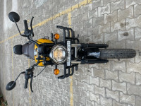 Yellow Royal Enfield 2022 Meteor 350
