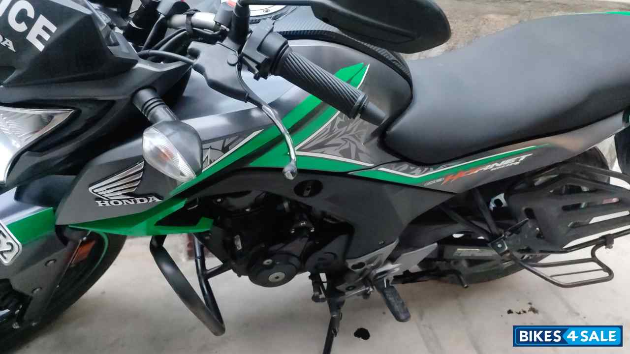 Honda CB Hornet 160R