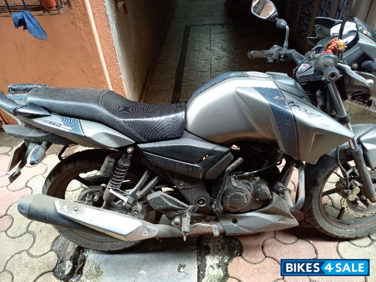 Matt Grey TVS Apache RTR 160