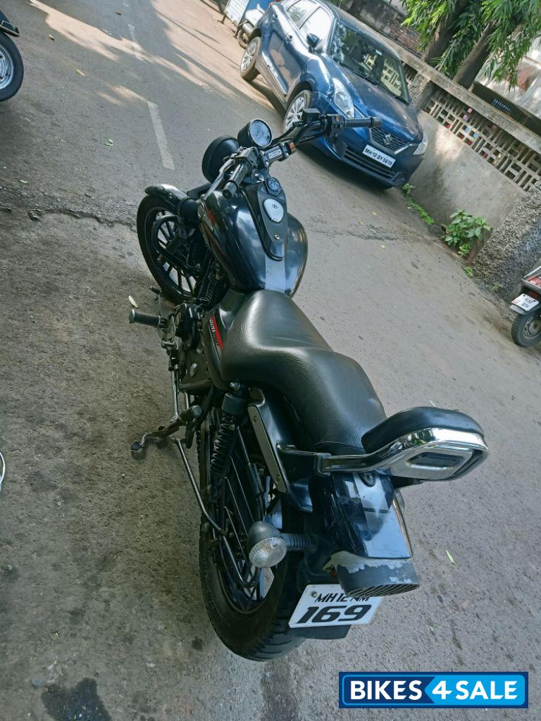 Bajaj Avenger Street 220
