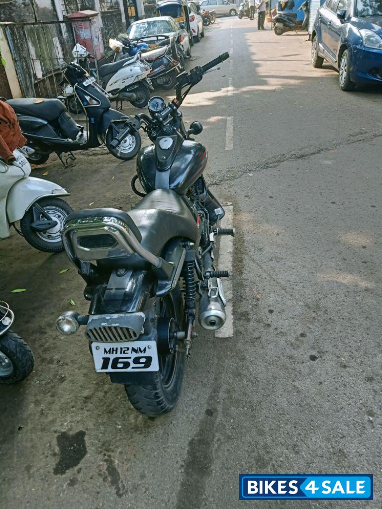 Bajaj Avenger Street 220