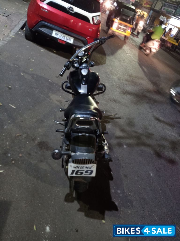 Bajaj Avenger Street 220