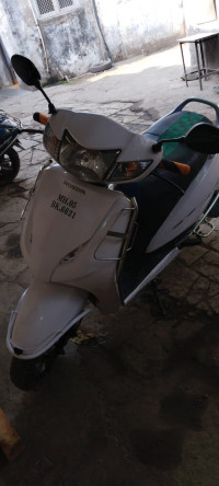 White Honda Activa