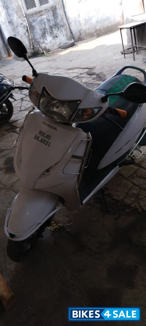 White Honda Activa