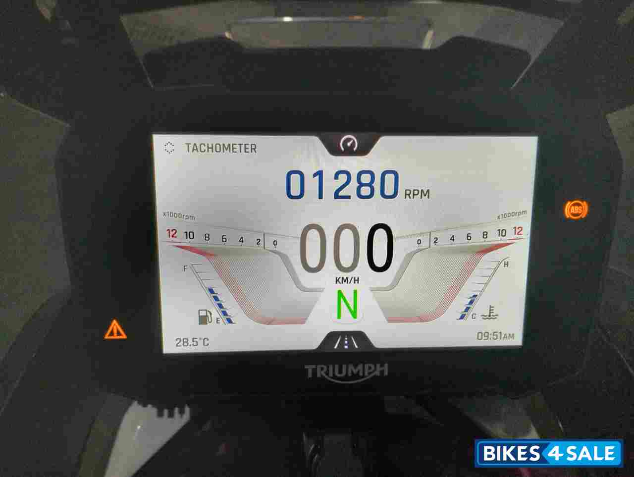 Triumph Tiger 900 GT