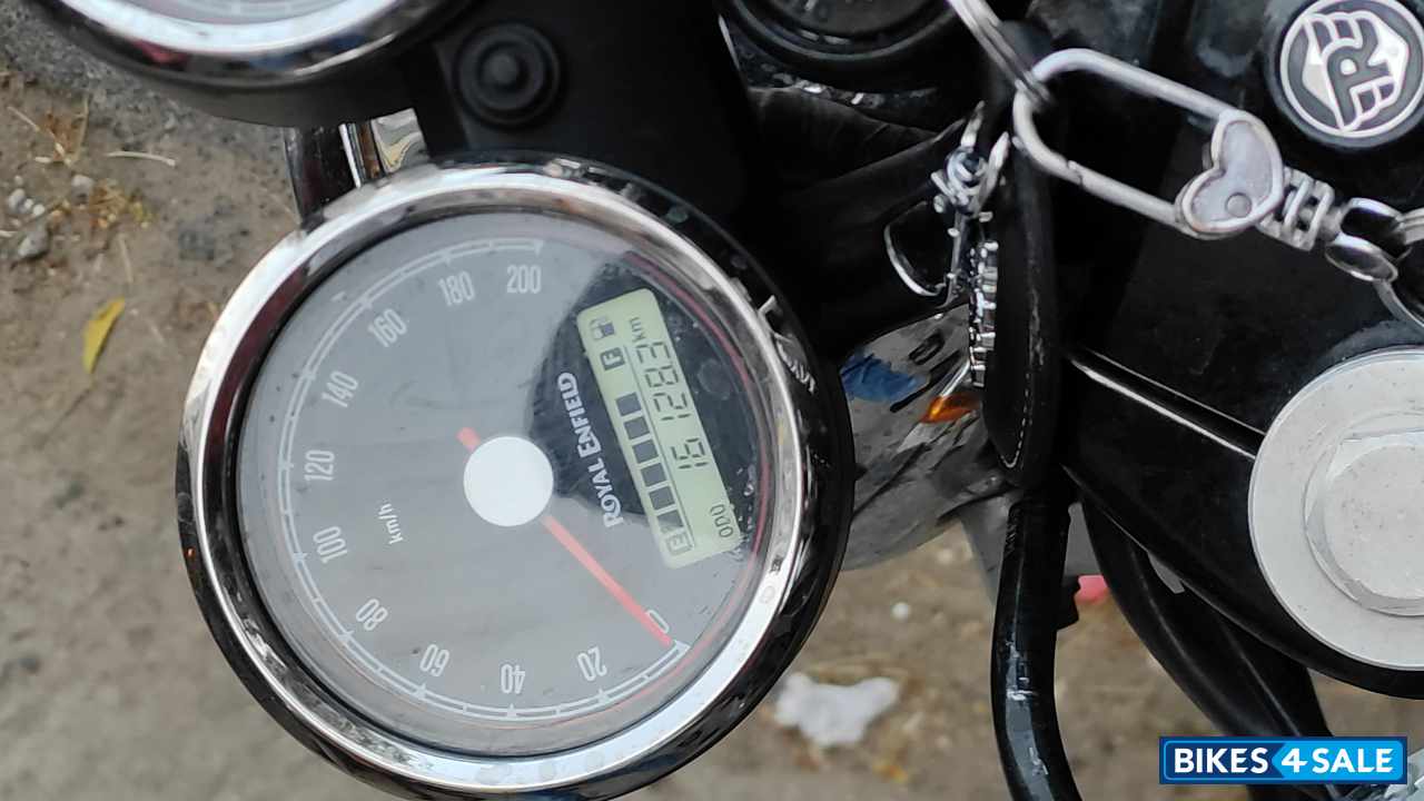 Magic Black Royal Enfield Continental GT 650 Twin