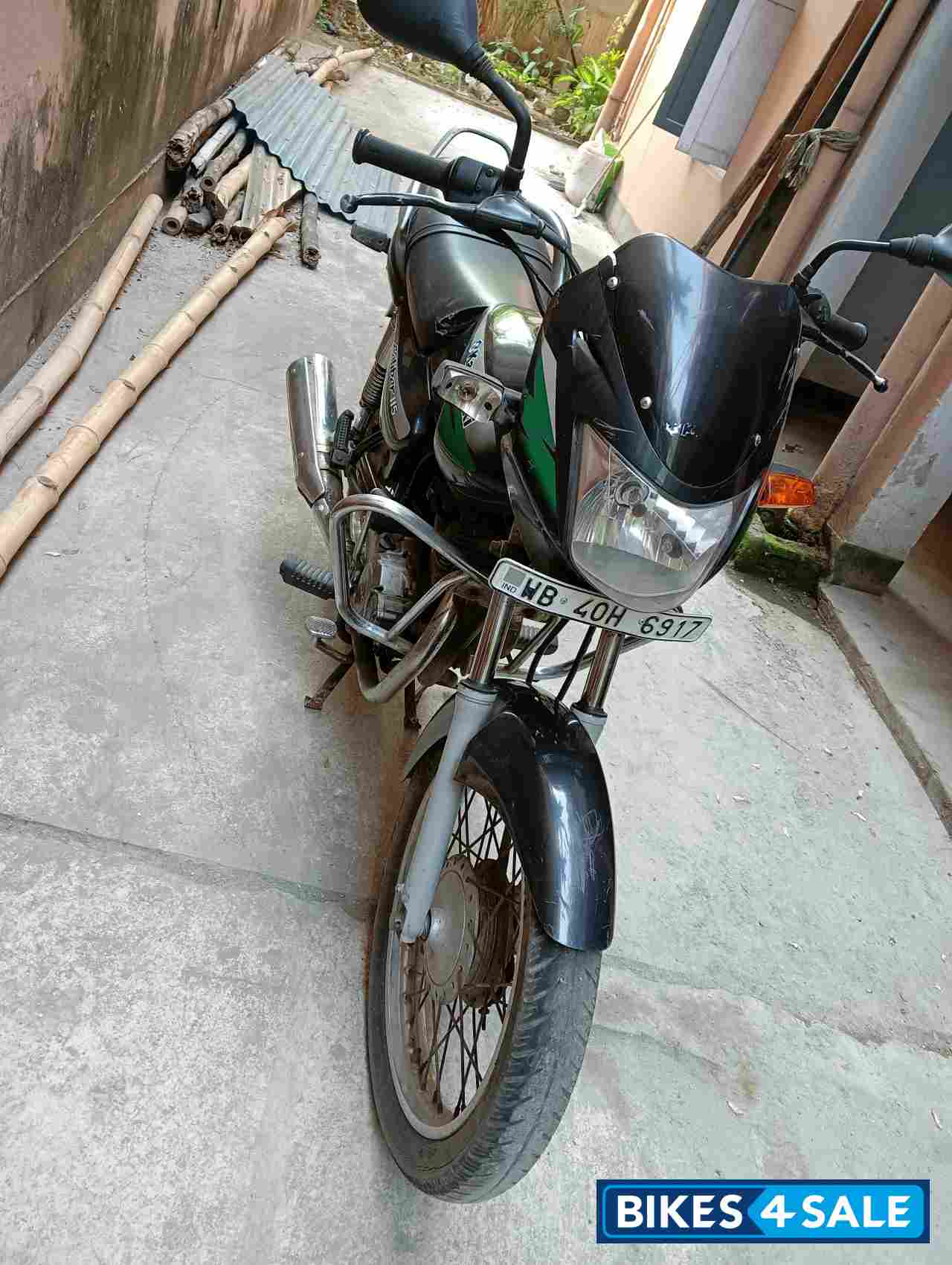 Bajaj Caliber 115