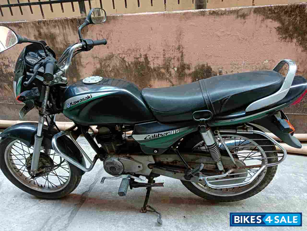 Bajaj Caliber 115