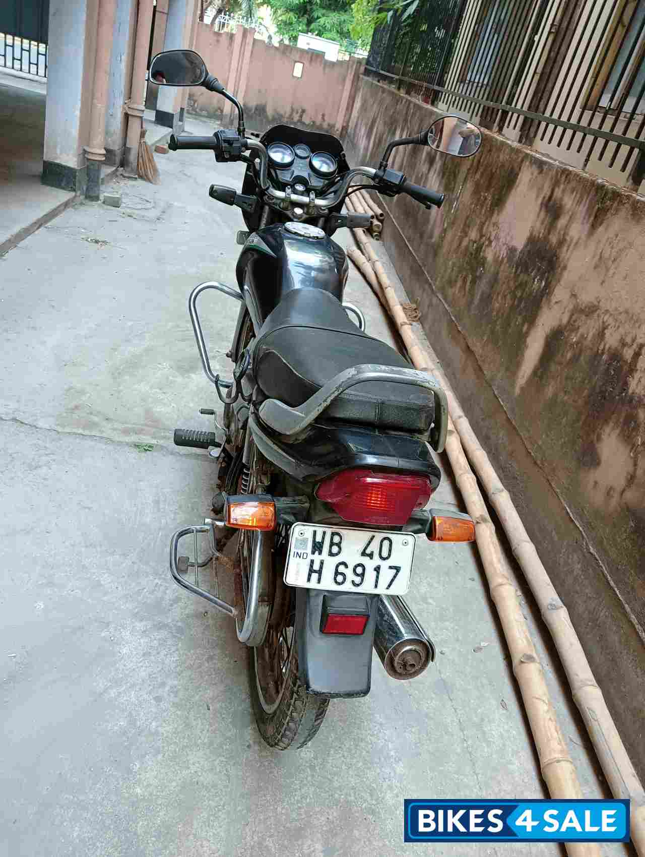Bajaj Caliber 115
