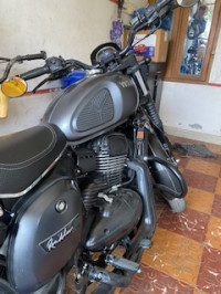 Yezdi Roadster Smokey Grey