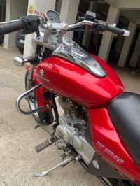 Bajaj Avenger 220 DTS-i