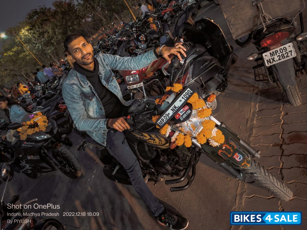 Solo White Yamaha FZ-S