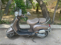 Vespa Elegante 2016 Model