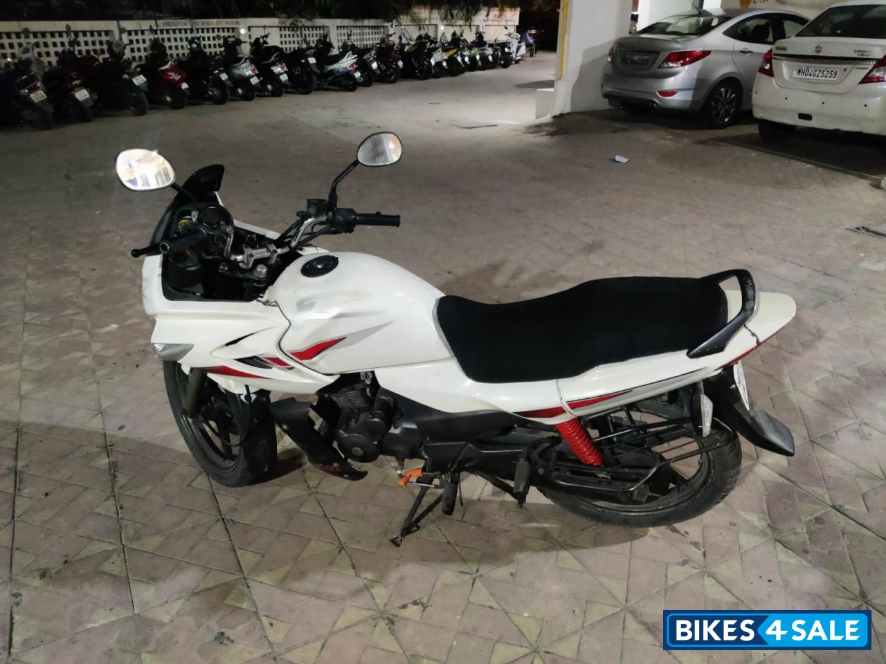 White Hero Karizma R