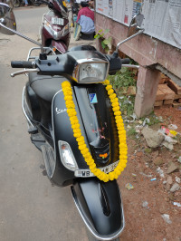 Mat Black Vespa SXL 150