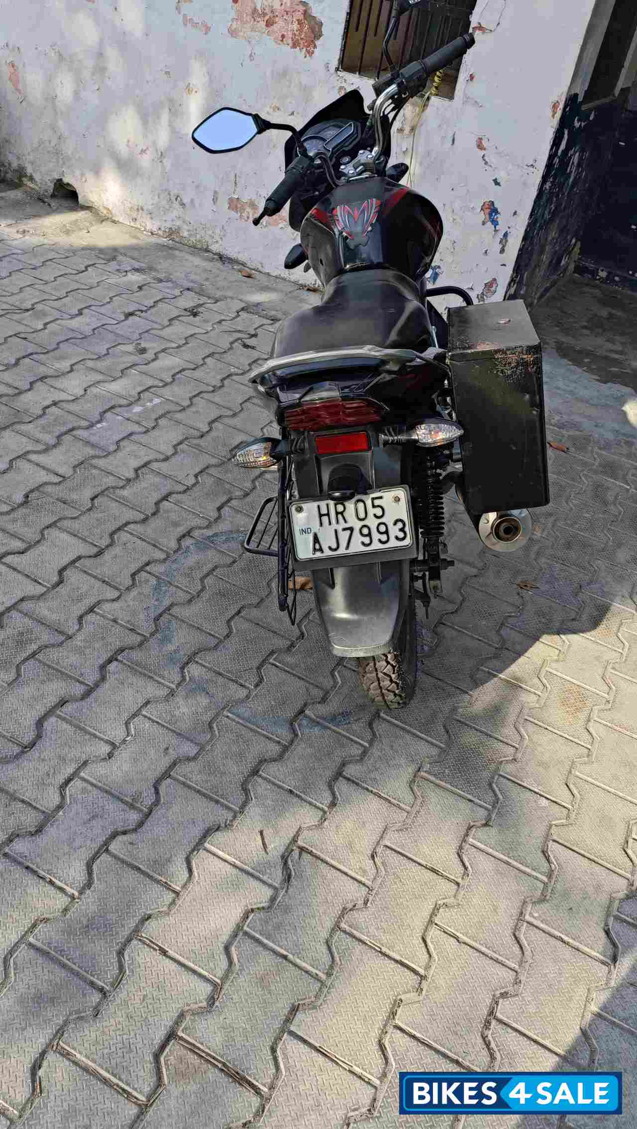 Red Black Bajaj Discover 125T