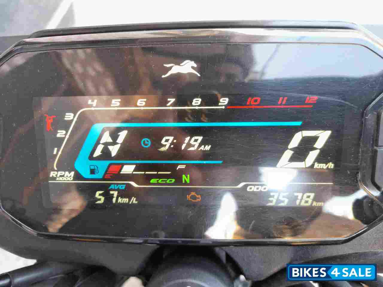 Yellow TVS Raider 125 Yellow TVS Raider 125