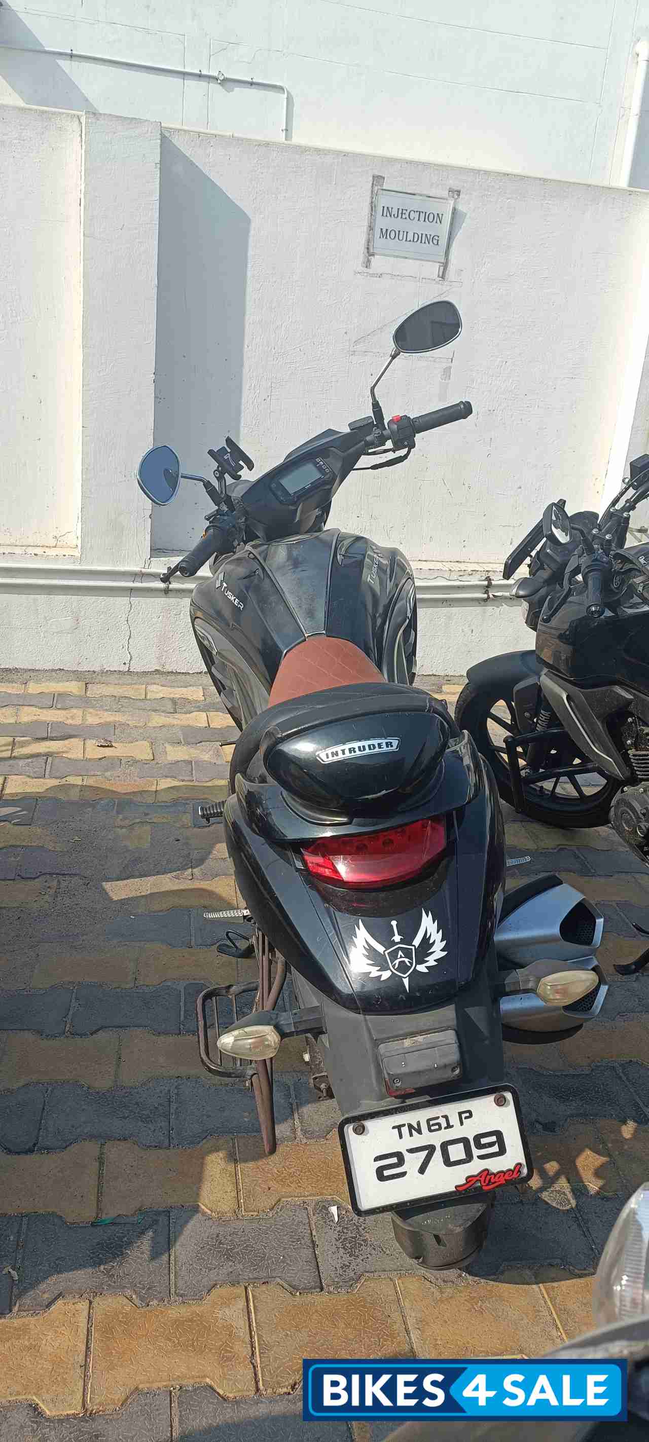 Black Suzuki Intruder 150