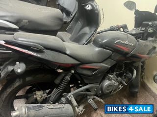 Bajaj Pulsar 220F